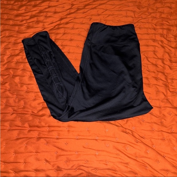 Plus Size Maurices Active Leggings 1X - Picture 2 of 5
